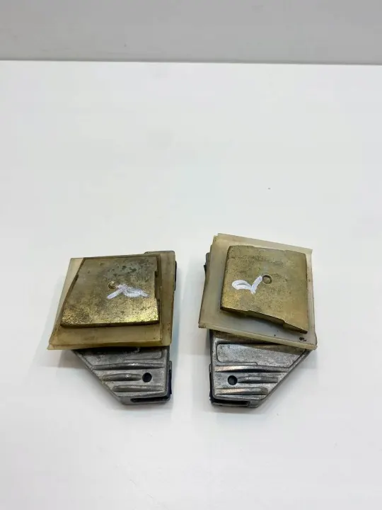 Mercedes-Benz Ovi-osat OEM 1297200418 SL R129 image 2