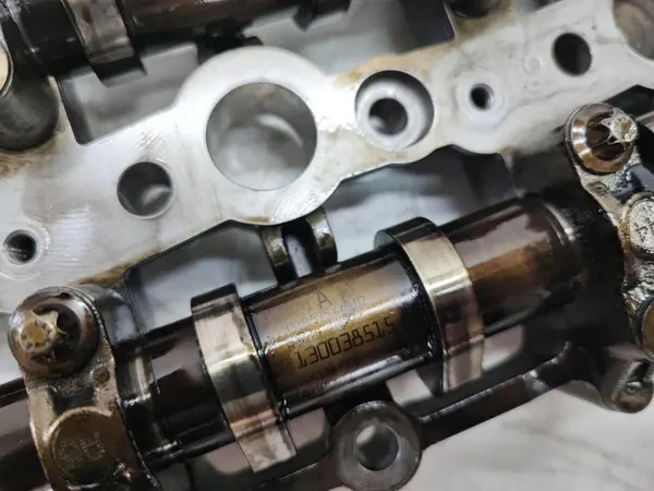 Árvore de cames BMW OEM 8575440 para X5 F15 2015 image 4