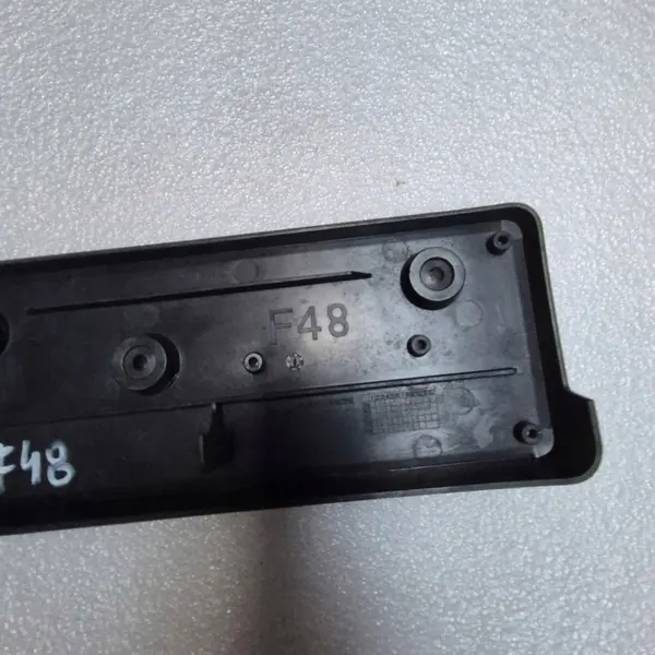 Moldura de placa dianteira BMW F48 X1 image 6