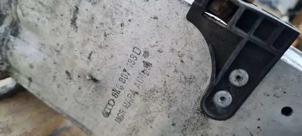 AUDI A4 B8 AUDI A5 Etupuskuri 8K0807113F image 8