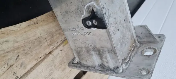 AUDI A4 B8 AUDI A5 Etupuskuri 8K0807113F image 9