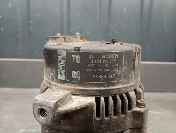 Alternateur Opel Kadett E 1.6 OEM 90389247 image 4