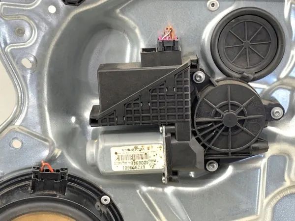 OEM 6Y2959801 Régulateur Vitre Avant Droit VW Polo IV image 4