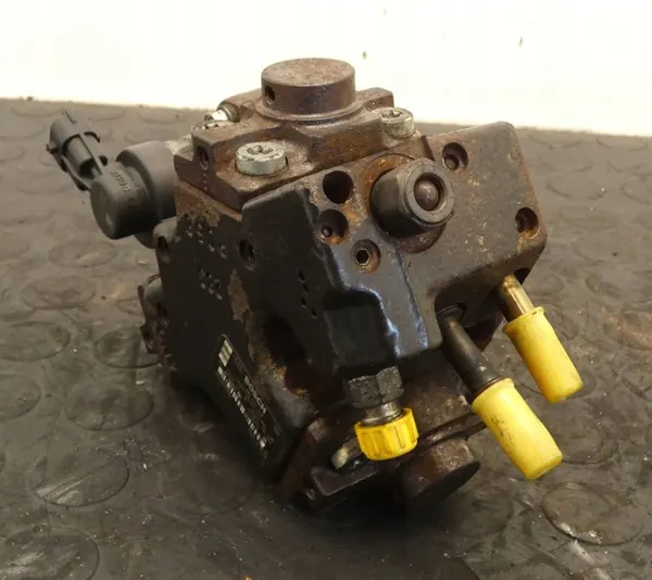 Brandstofpomp Fiat Doblo II 1.3CDTI 0445010266 image 2