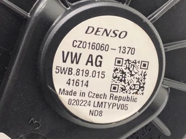 Ventilador OEM 5WB819015 para Skoda Octavia IV image 4