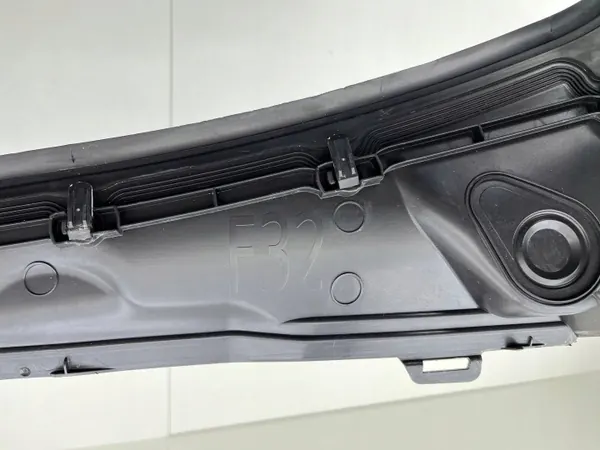 Visera BMW 4 M4 F82 F83 OEM 7285920 Usado image 7