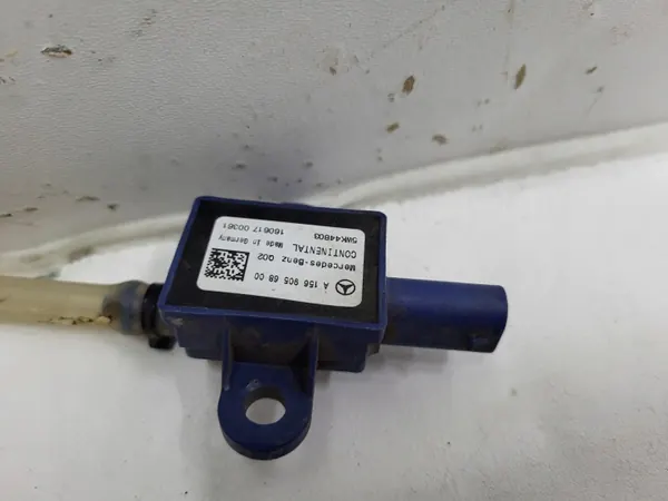 Sensor peatonal Mercedes-Benz GLA W156 OEM A1569056800 image 3