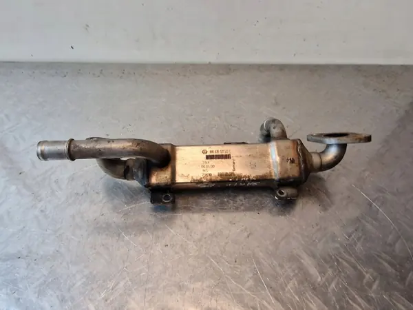 Volkswagen OE 038131513C moottorin jäähdytin image 2