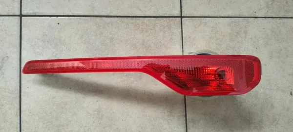 Réflecteur Volvo XC40 OEM 31656866 Pare-chocs Arrière Droit image 2