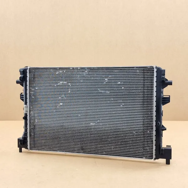 Radiador de refrigerante Audi Skoda Seat VW E-Tron G-Tron image 2