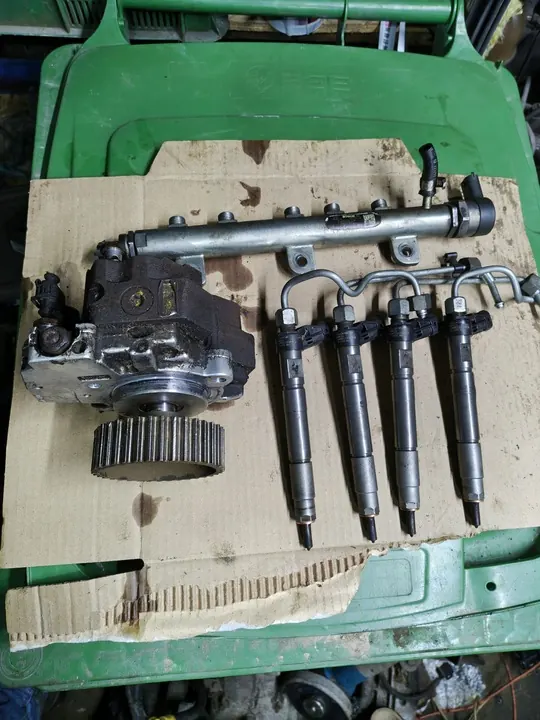 Voyager Town Caravan 08-20R Electric Tailgate Mechanism OEM image 9