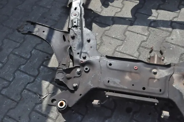 Traverse avant OEM 31406806 pour Volvo XC60/XC70 image 6