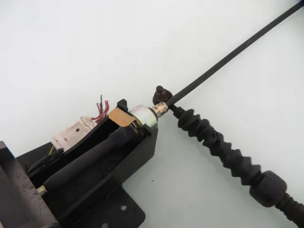 LEWAREK NISSAN ALTIMA L31 2.5 - Macaco OEM Usado image 5