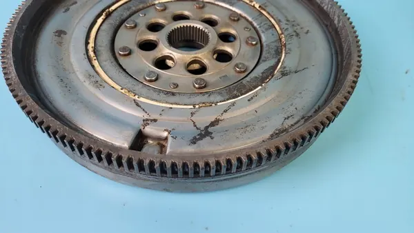 MERCEDES H247 GLA 2.0 Volante de Dupla Massa A2600300100 image 9