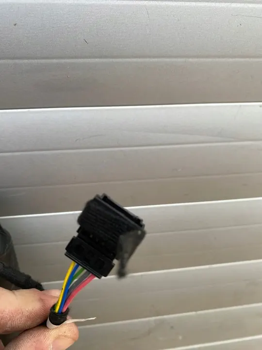 Actionneur de hayon inférieur BMW X5 X7 G05 G07 OEM 9482804 image 5