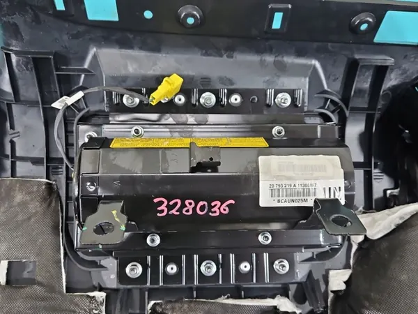 Opel Antara Ohjauspöytä Konsoli OEM IMPRK1440713 image 9