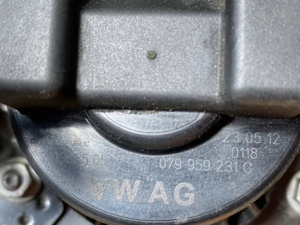 Pompe secondaire Audi OEM 079959231C pour S6/S7/RS6/RS7 image 5