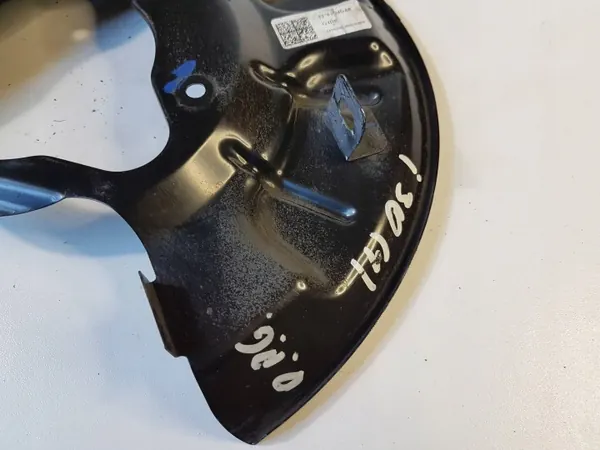 Hyundai i30 Hintere Bremsabdeckung OEM 52701G4DA0 image 3