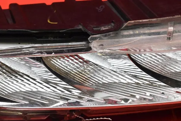 Faros derecho Citroen C4 Picasso 2013-2017 OEM 9676036280 image 10