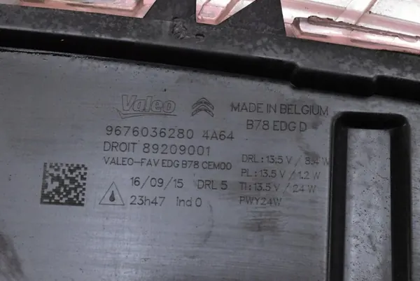 Faros derecho Citroen C4 Picasso 2013-2017 OEM 9676036280 image 6