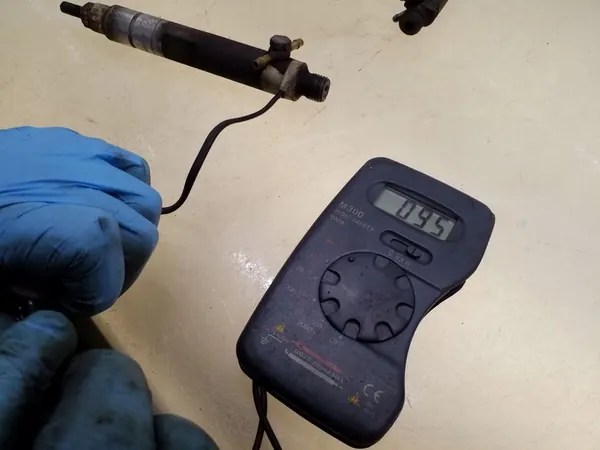 Iniettore FORD GALAXY 1.9L diesel 1998 image 8