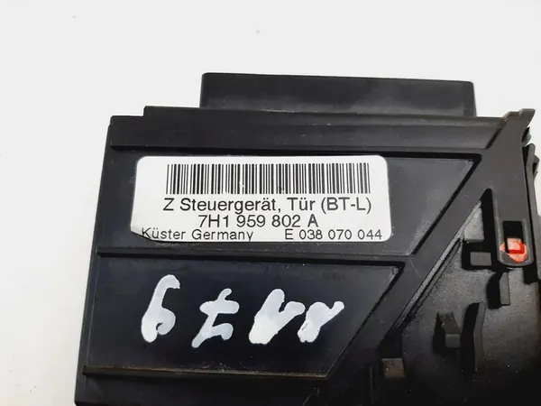 Oikean etuikkunan moottori Transporter T5 0130821998 image 4