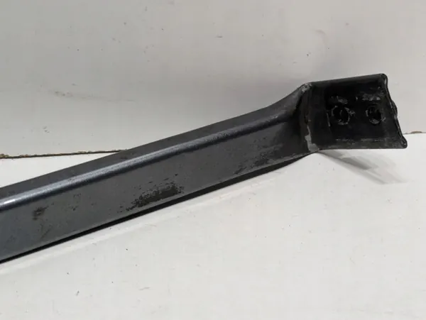 Voorrechter spatbordsteun OEM 4N0821260D Audi image 3