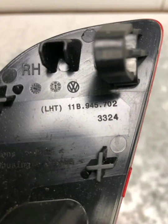 Feu antibrouillard arrière droit OEM 11B945702 VW ID4 image 4