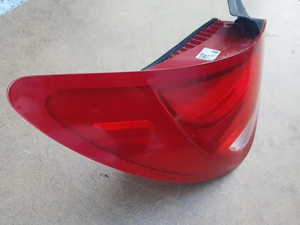 Lámpara trasera izquierda Mercedes W117 C117 CLA Sedan image 3