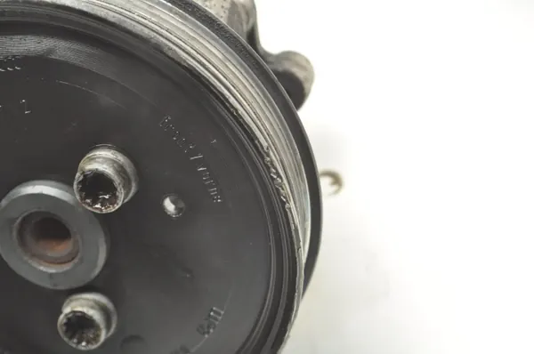 Audi Q7 Servopumpe OEM 619442151 image 7