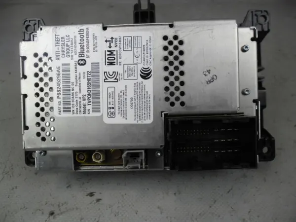 Écran de navigation Jeep OE P68245296AE pour Grand Cherokee WK2 image 4