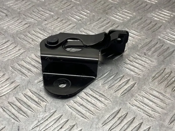 Porsche OE 971886174B Support dossier siège Taycan image 4