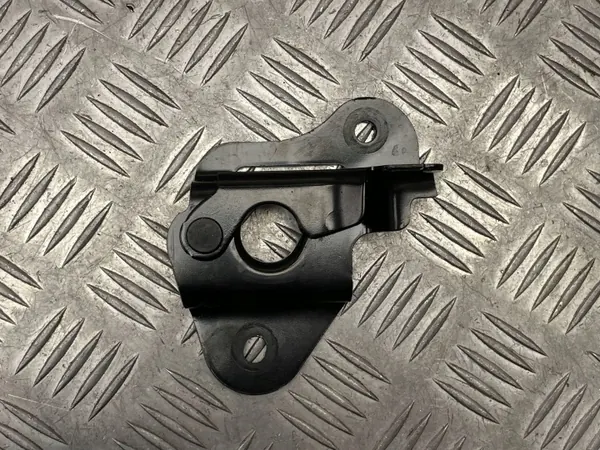 Porsche OE 971886174B Support dossier siège Taycan image 5