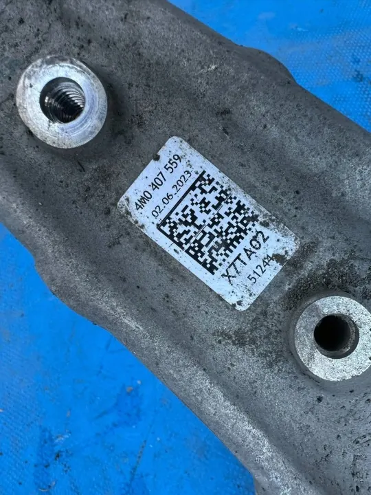 Extremo de Dirección OEM 4M0407559 - Audi OE Usado image 6