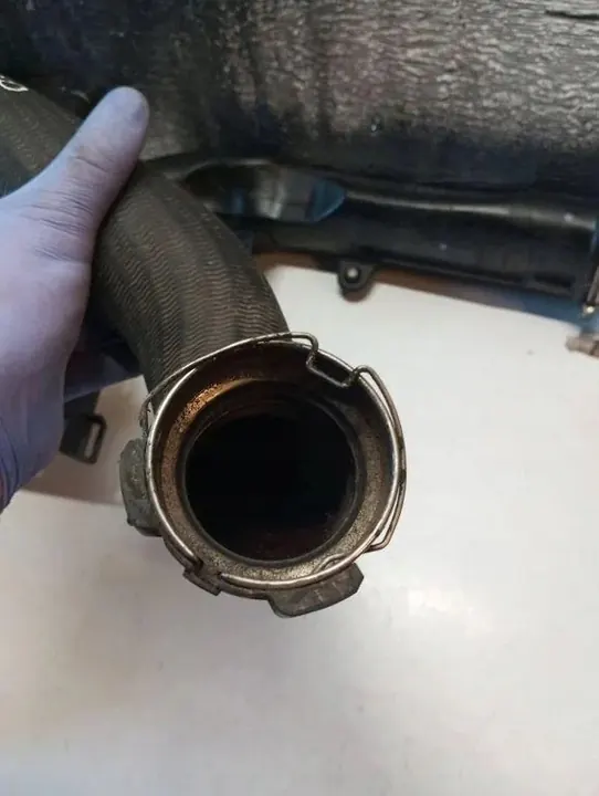 Tubo intercooler VOLVO V40 CROSS COUNTRY 2.0L diesel image 3