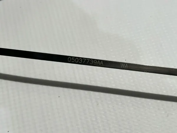 Oljenivåsticka OEM 05037739AA för Dodge Challenger image 7