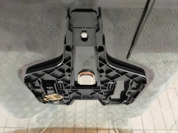 Opel Astra K voorruit OEM 2017 met sensor image 3