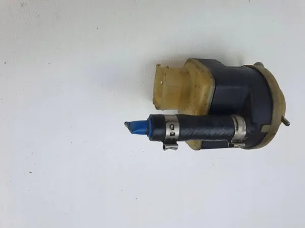 BMW OEM 8572523 Bränslefiltervärmare - Begagnad image 3