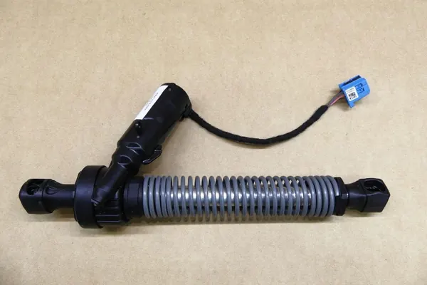 Muelle OEM 7487636 BMW para maletero 4 G22 image 2