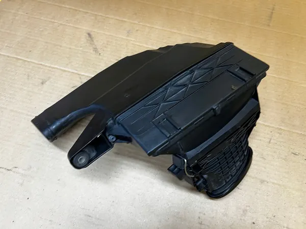 Ilmanottofilterin kotelo Mercedes GL X166 3.0 CDI image 3