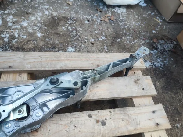 Etupyyhkijämoottori Mercedes W204 OEM 0390241843 image 5