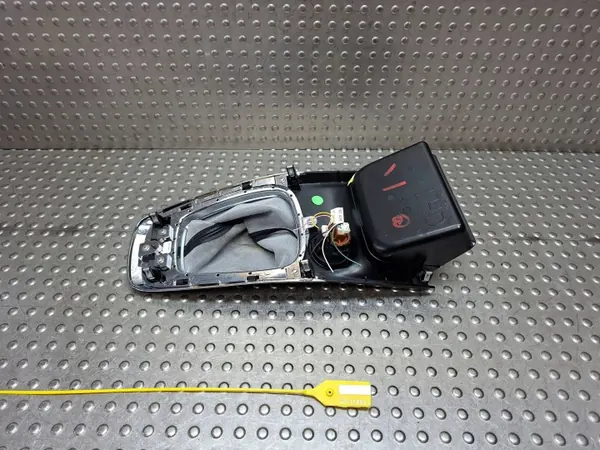 Nissan tunnelisuojus OEM S25154821 Pulsar 14- image 5