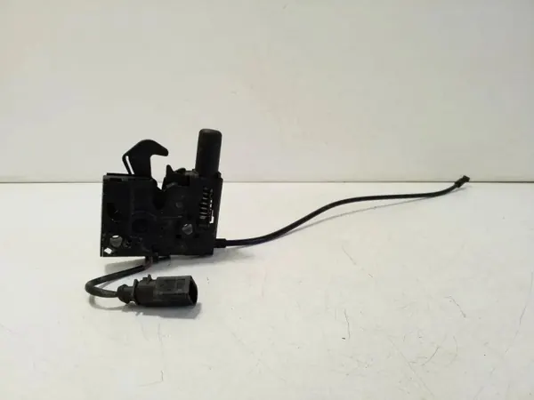 Audi E-Tron konepeltilukko OEM 4KE823509 - Käytetty image 2