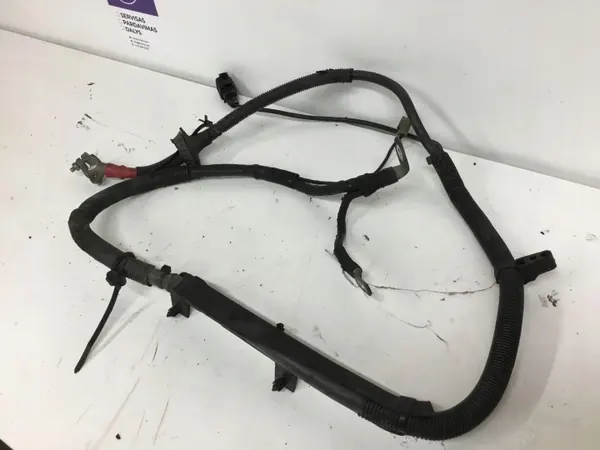Pluspol-Klemme OEM FXK658 für Audi A4 S4 B6 image 3