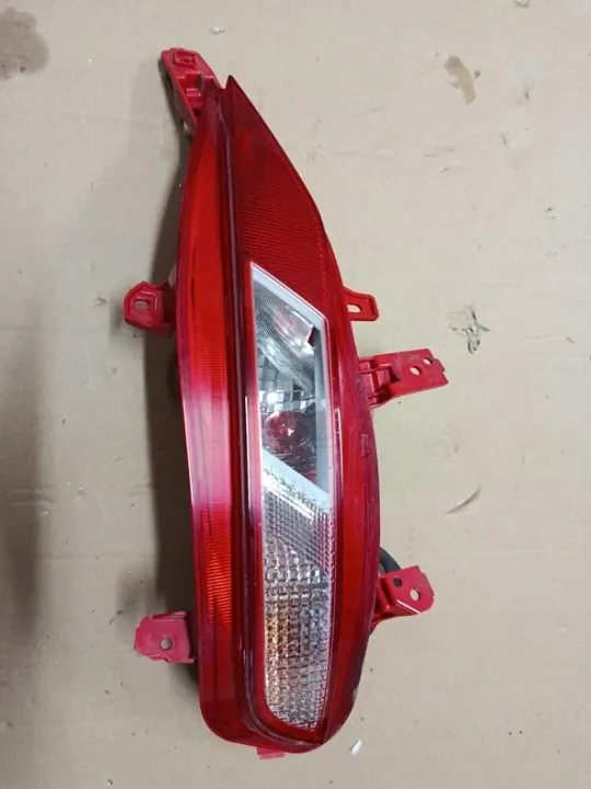 Luz de nevoeiro traseira esquerda OEM 92405-N7020 Hyundai Tucson IV image 2