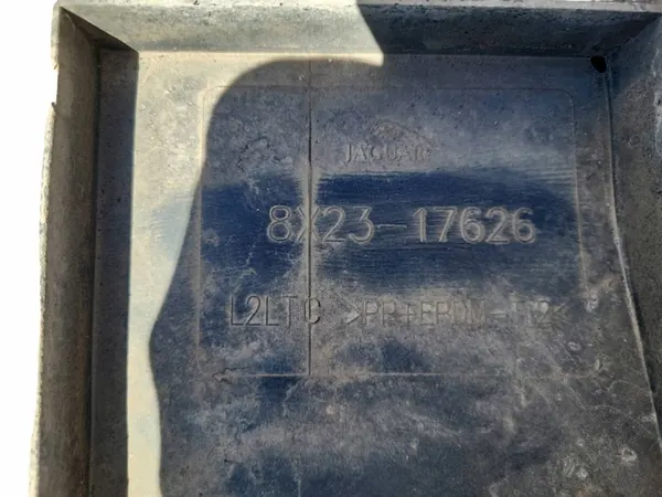 Placa de proteção do para-choque dianteiro Jaguar XF X250 8X23-17626 image 5