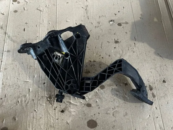 Pédale d'embrayage OEM A9102900600 Mercedes-Benz image 2