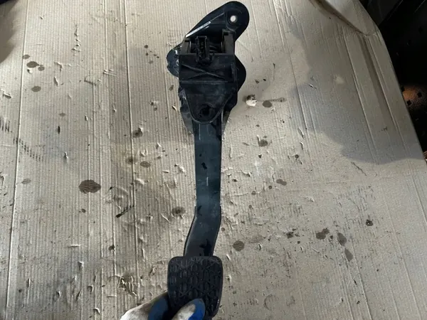 Pédale d'embrayage OEM A9102900600 Mercedes-Benz image 5