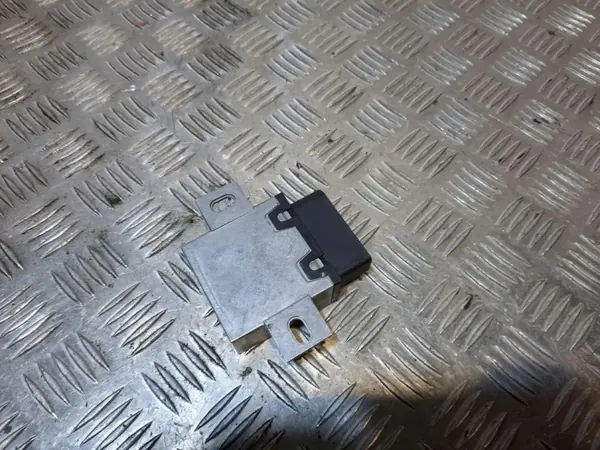 Módulo controlo bomba combustível Audi A6 C7 3.0TFSI 4F1906093C image 2