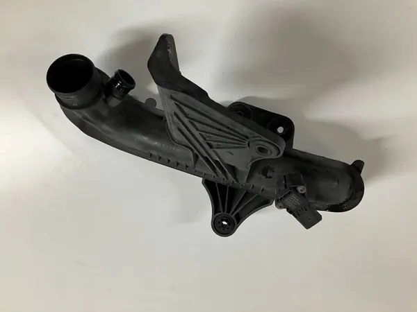 Turbo-imuputki OEM 4G0145673Q Audi A6 C7 2.0 TDI:lle image 2